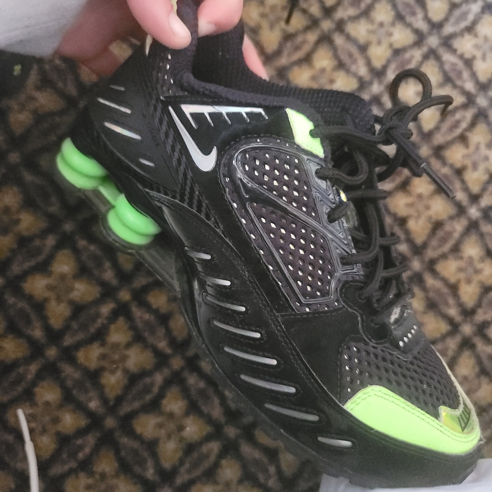 Shox